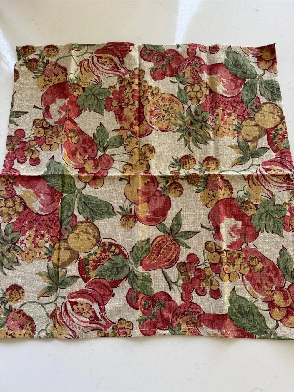 Crate&Barrel Fruit & Floral Cotton Napkins - Red, Green & Yellow Set of 4 NWOT